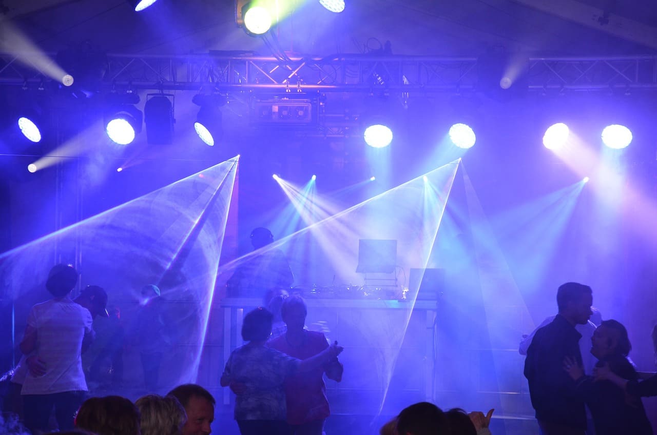 What Are the Trends in Stage Laser System Design