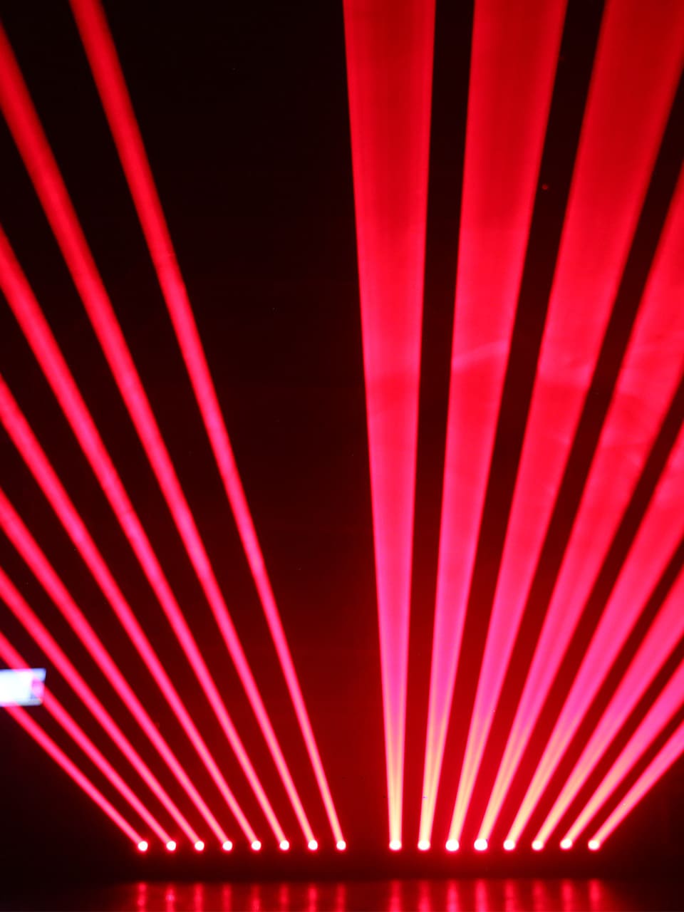 Thick Beam Red Laser Effect